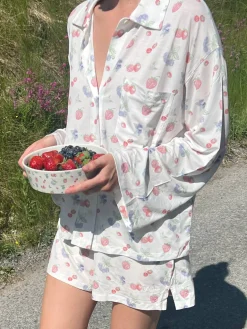 Djerf Avenue All Around Bowl Big Summer Berries