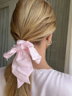 Djerf Avenue Angel Bow Scrunchie Pink Outlet