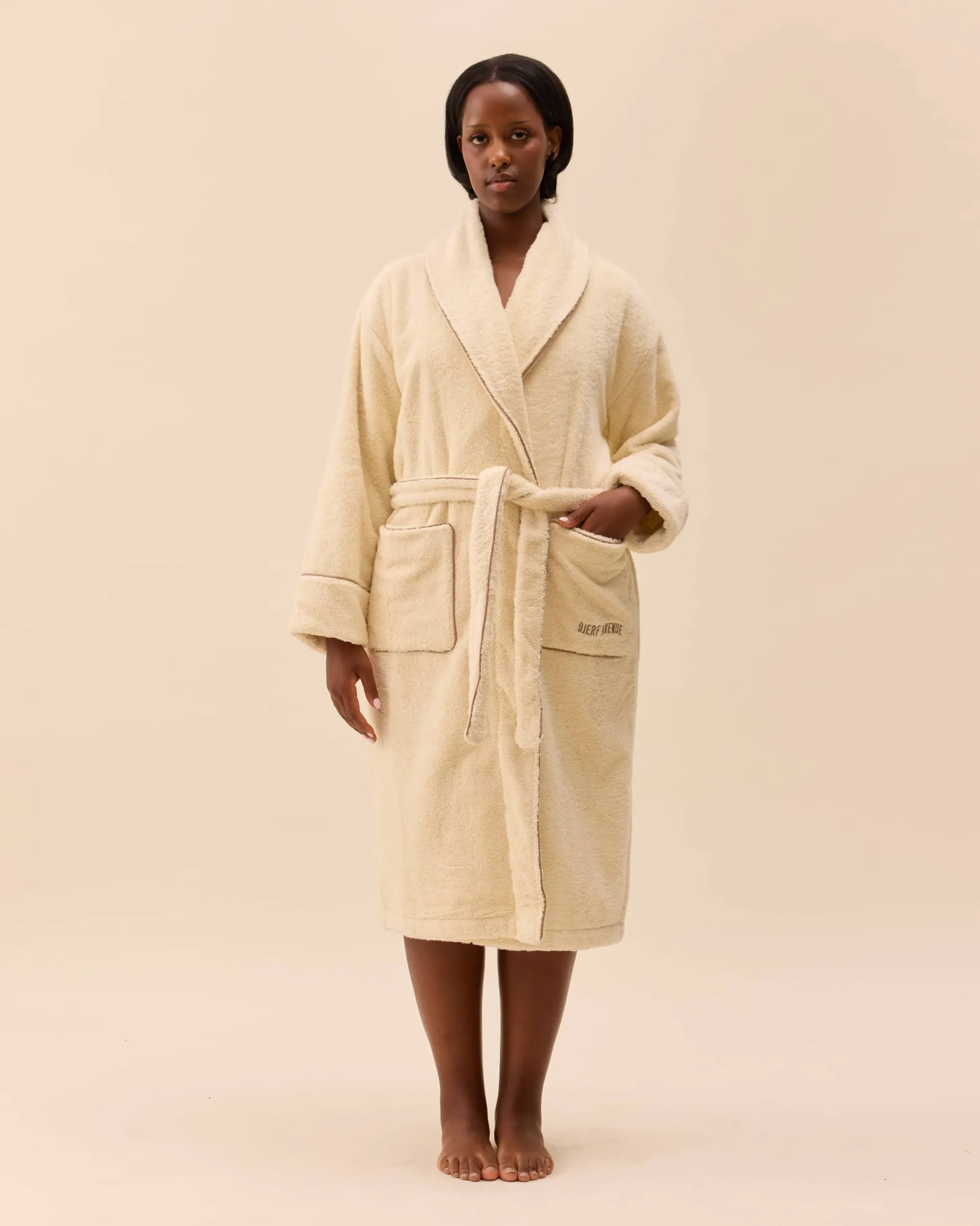 Djerf Avenue Bath Robe Creamy Oat Hot