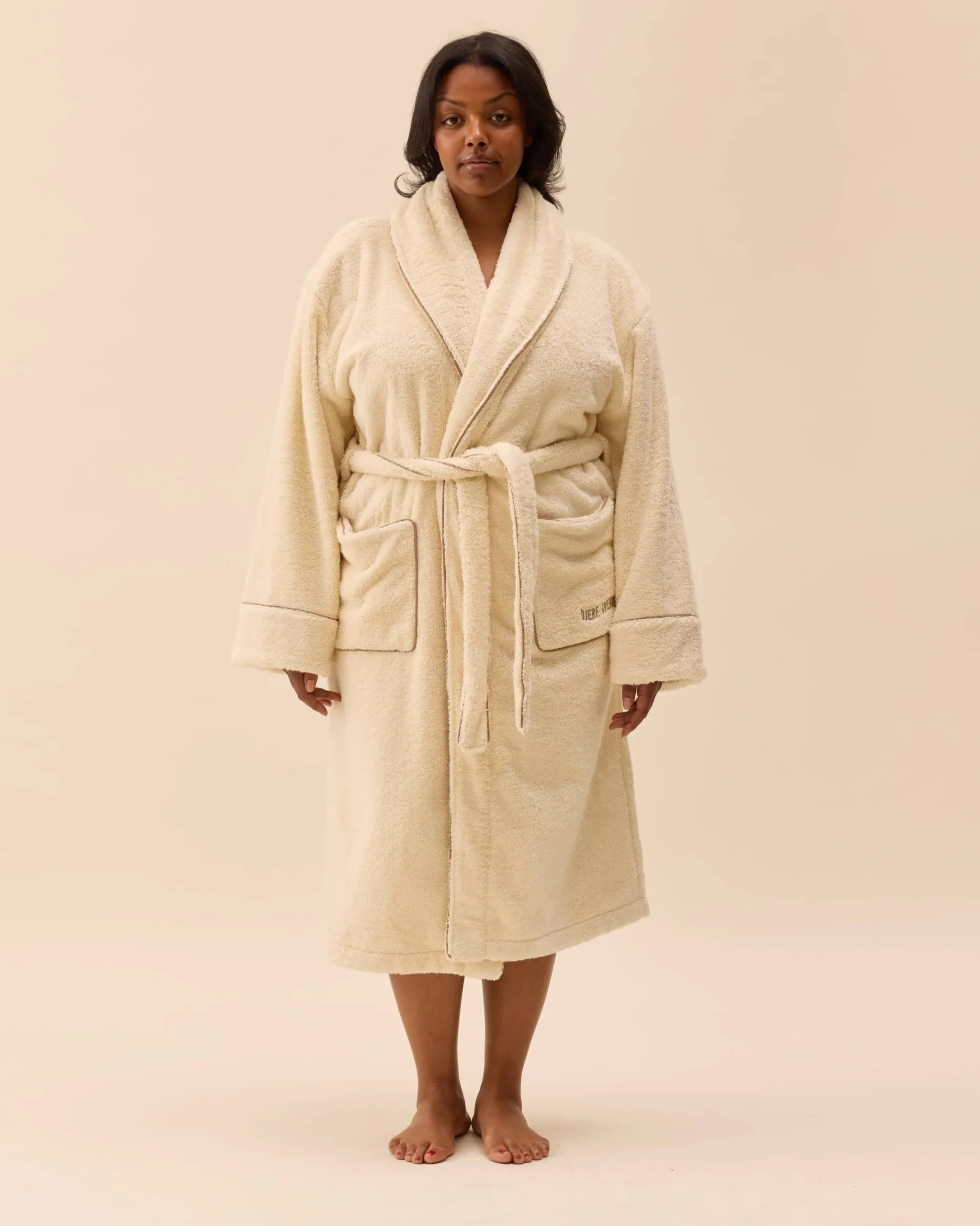 Djerf Avenue Bath Robe Creamy Oat Hot