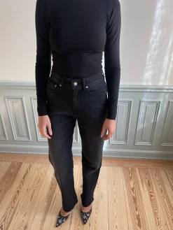 Djerf Avenue Daily Long Sleeve Top Black Outlet