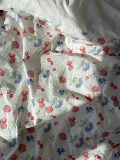 Djerf Avenue Duvet Cover Summer Berries Hot