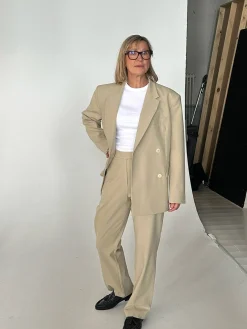 Djerf Avenue Essential Blazer Greige Sale