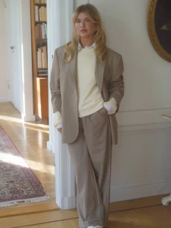 Djerf Avenue Favorite Pants Oat Sale
