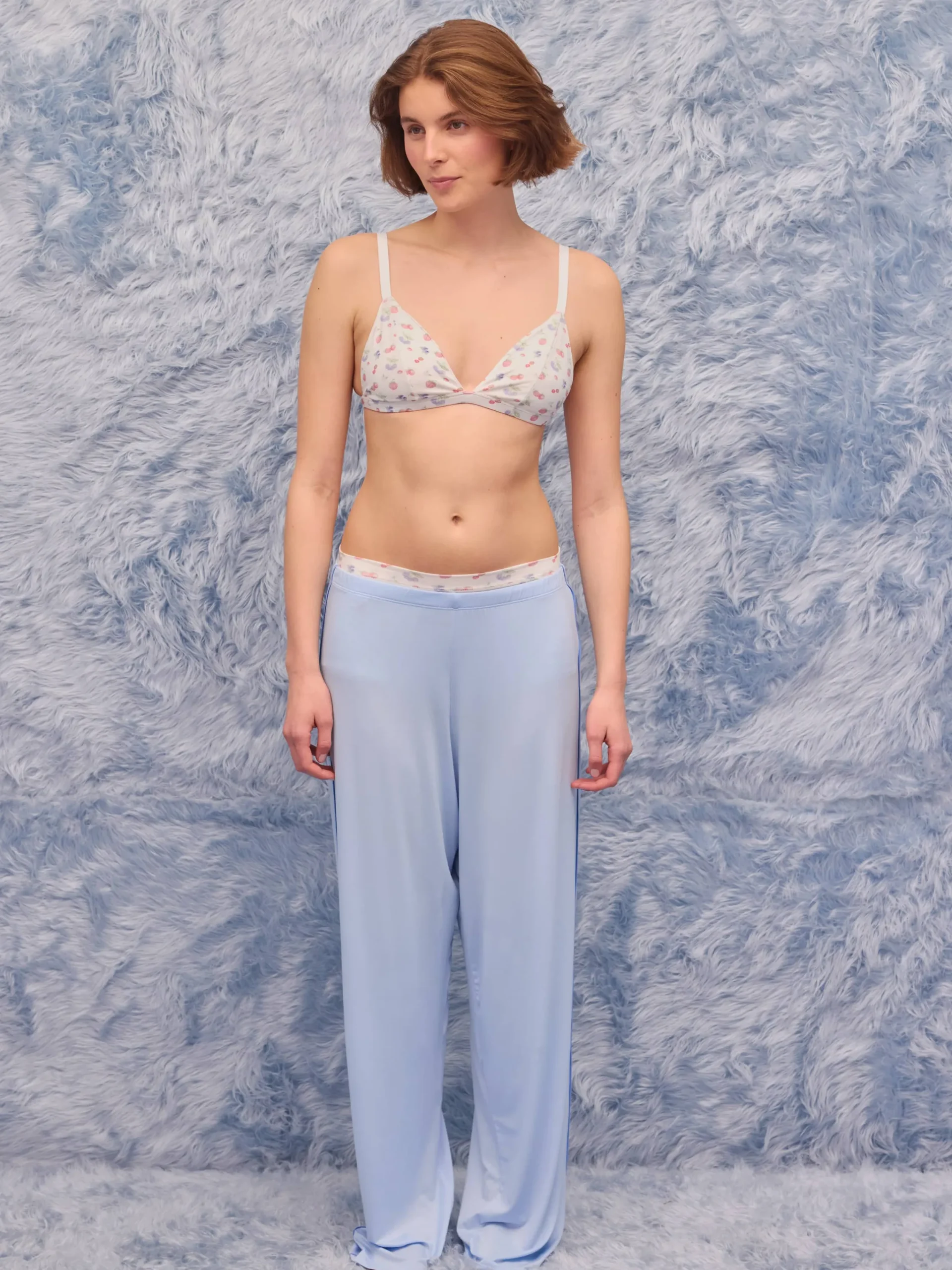 Djerf Avenue Go Close Triangle Bralette Summer Berries Hot