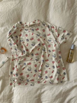 Djerf Avenue Go Slow Tee Summer Berries Discount