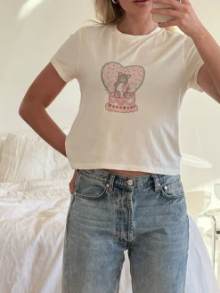 Djerf Avenue Little Tee Sweet Bear Hot