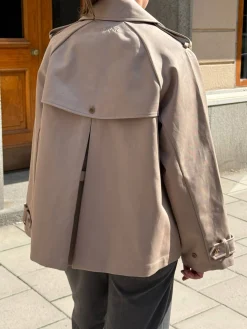 Djerf Avenue Short Trench Coat Sand Best