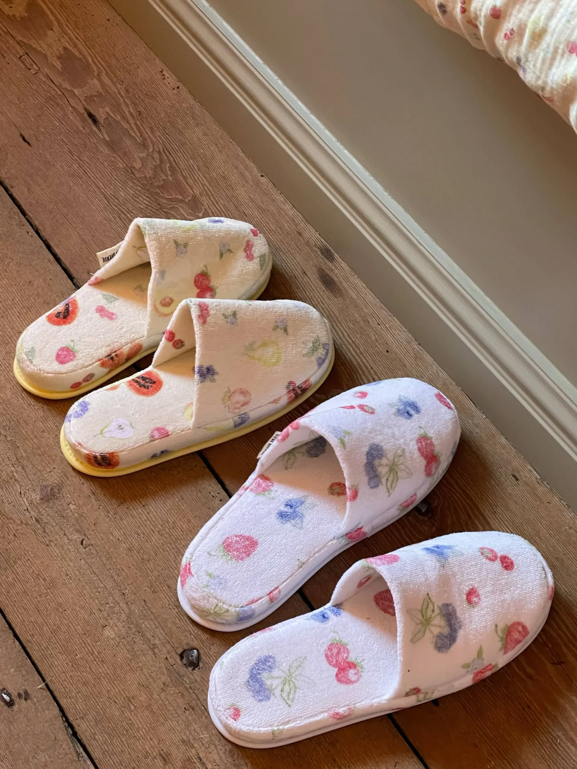Djerf Avenue Terry Slippers Summer Berries Discount